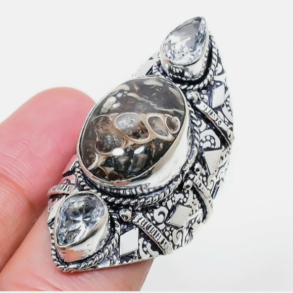 New Turtella Agate Fossil & White Topaz 925 Silver Statement Ring. - Picture 16 of 16